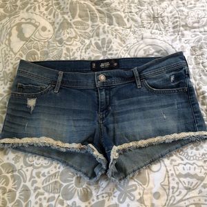 SALE!!Hollister Low Rise Shorts